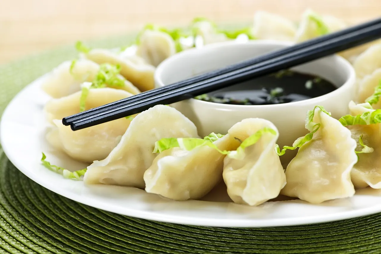 Hidden Animal Ingredients in Chinese Food (Oyster Sauce, Lard)