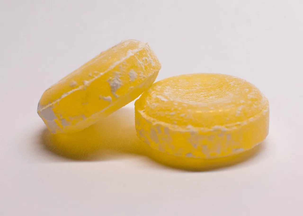 Is Shellac (E904) Vegan? Confectioner's Glaze, Explained