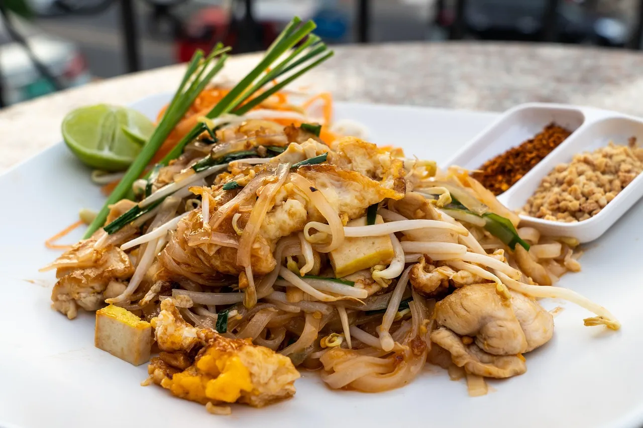 Hidden Animal Ingredients in Thai Food (Fish Sauce, Shrimp Paste)