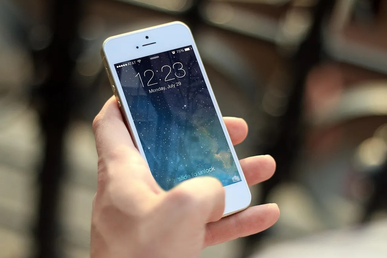 Yuka Alternatives: 7 Apps for Diets Yuka Does Not Check (Vegan, Halal, Kosher)